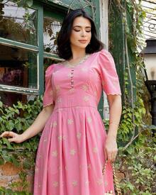 Luxury Embroidered Dress With Button - 查看 3