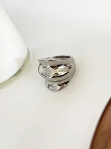 قطعة واحدة خاتم ستانلس ستيل مموج ناعم للنساء ، بتصميم أنيق وملائم للارتداء اليومي والمناسبات الخاصة