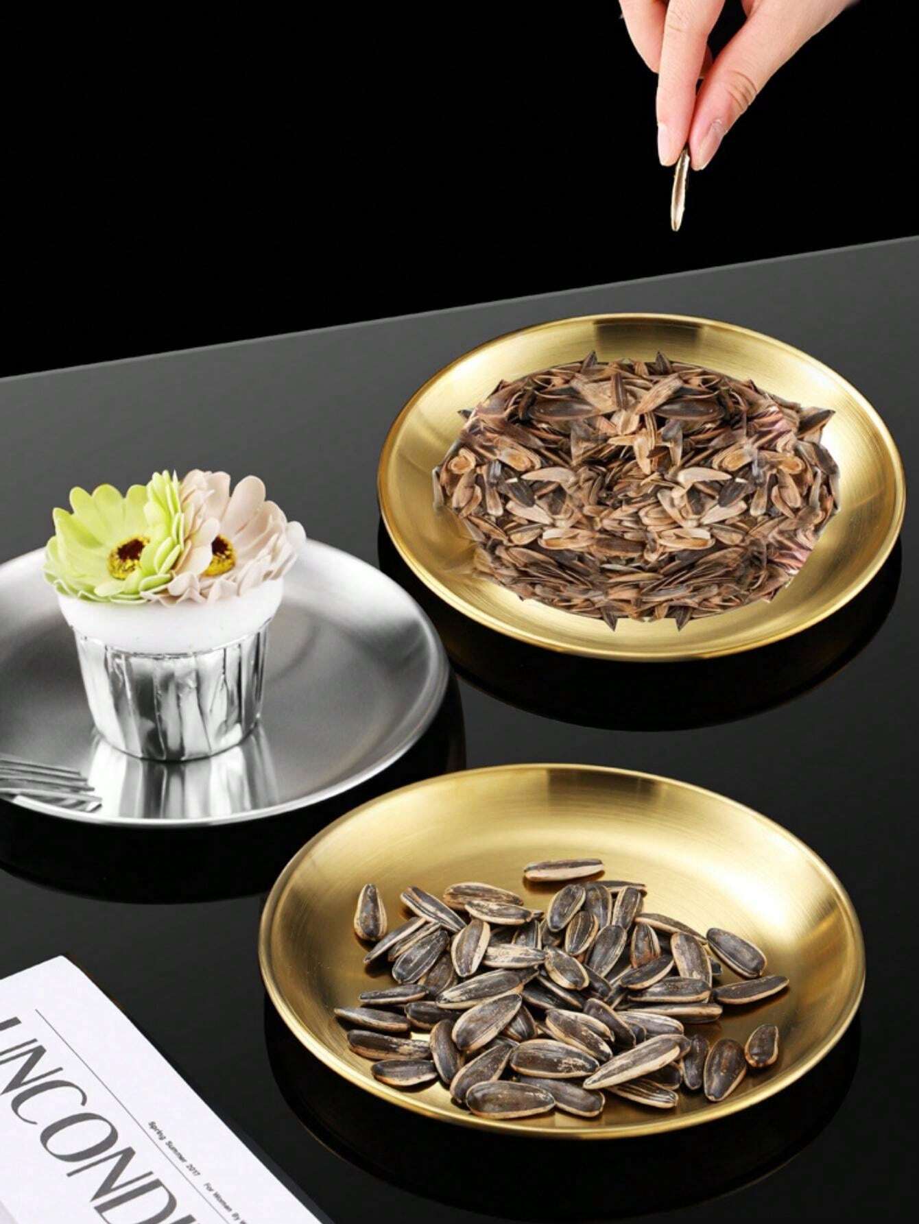 6pcs Korean Style Stainless Steel Plates Set With Rack, Shallow Round