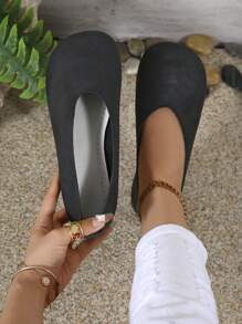 Women's Casual Ballet Flats Shoes, Comfort Outdoor, Solid Color, Slip-On Flat Loafer - Black - View 2