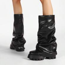 Novo Botina de Plataforma de Bico Redondo, Pregas Prateadas, Slip-On, Desfile de Moda, Botas de Tornozelo Femininas, Botas de Caminhada