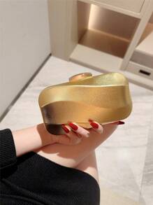 1 chiếc túi cầm tay hình hộp bất đối xứng tối giản, thích hợp cho đám cưới, tiệc trang trọng, vũ hội, sự kiện váy dạ hội, thanh lịch, hoàn hảo cho tiệc cưới, tiệc tối/tiệc, kết hợp với váy dự tiệc ngày lễ, váy dạ hội & váy sequin, kết hợp hoàn hảo với trang phục năm mới, kết hợp tuyệt vời với váy dự tiệc dành cho phụ nữ, vật dụng thiết yếu cho đám cưới, kết hợp hoàn hảo với váy tốt nghiệp, váy dạ hội - Vàng - Xem 4