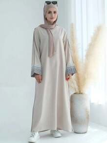 1pc Elegant Polyester Modest Printed Closed Abaya Dress Robe Kaftan - Beige - View 2