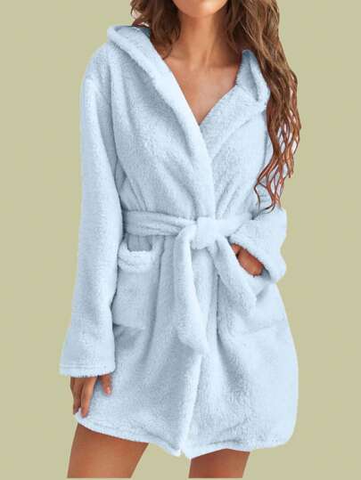 1pc Women Solid Color Hooded Belted Plush Sleepwear Robe, Cozy And Warm For Autumn/Winter, Fall