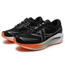 XTEP 坦程Max男子跑步鞋 輕便運動鞋男鞋 976119110063黑/銀色 - 黑/銀色 - 查看 2