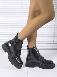 女士时尚彩色金属靴，加大码，英伦风格新款秋冬百搭厚底短靴，休闲工作服亮面防滑摩托车皮靴，女靴 - 黑色 - 查看 7