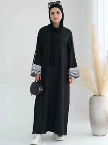 1pc Elegant Polyester Modest Islamic Printed Closed Abaya Dress Robe Kaftan - Black - View 4