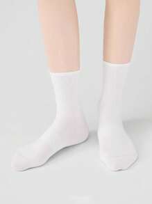 1/3/5/10 pares de calcetines tipo crew para mujer, calcetines de algodón, calcetines blancos, calcetines de mujer, calcetines lindos, calcetines de niña, aptos para otoño/invierno/primavera/verano, con detalles de malla transpirable, diseño de agujeros con guía de respiración, que absorbe la humedad, suaves y lisos, adecuados para diversas ocasiones como fiestas, deportes, ocio, negocios y otros usos diarios, se pueden usar durante todo el año, las combinaciones de colores son aleatorias.