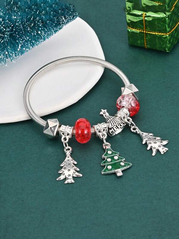 1pc Fashion Snowflake Christmas Tree Elk Charm Alloy Bracelet For Women And Men Simple Silvery Alloy Spring Bracelet Christmas Bracelet Bangle Casual Holiday Hand Jewelry Accessories Christmas Gifts For Best Friends