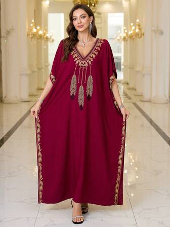 红色刺绣阿拉伯长袍 V 领女士家居长袍