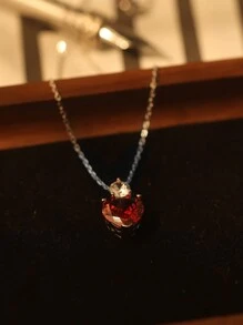 1pc 925 Silver Plated Platinum Zirconia Purple Heart-Shaped Pendant Necklace, Creative Personalized Clavicle Chain, Lightweight Luxury Suitable For Women, For Valentine's Day, Dates, Parties, Daily Wear