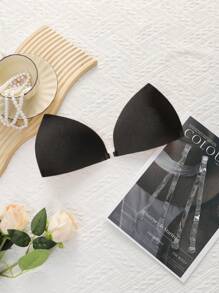 Sujetador reutilizable invisible de color negro para mujer, con copa triangular push-up de unicolor, sin espalda y sin tirantes, con cubiertas de silicona para pezones, accesorio sexy de lencería con tirantes transparentes y extraíbles, ropa interior sin costuras de color nude con botón delantero, para fiestas, bodas, vestidos o uso diario