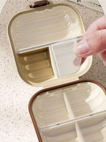 1 件便携式药盒，适用于旅行防潮药丸整理器，可重复使用药盒，适用于男女药品计划器，每日口袋药盒，用于容纳维生素药物和补充剂，家庭旅行必备配件，适用于户外办公室，返校旅行配件，旅行户外装备 - 米色 - 查看 8