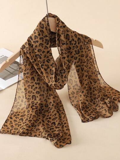 1pc Women Fashion Leopard Print Chiffon Scarf, Bohemian Style Classic Pattern Street Wear Shawl, Suitable For Daily Wear Accessories Women Winter Fall