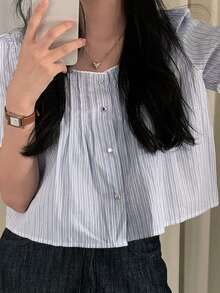 Áo sơ mi kẻ sọc xanh dương cho nữ, kiểu Hàn Quốc mềm mại, ngọt ngào, tay ngắn, phối bèo nhún, kiểu Pháp cài một hàng khuy, thích hợp cho mùa hè. - Màu xanh lam - Xem 5