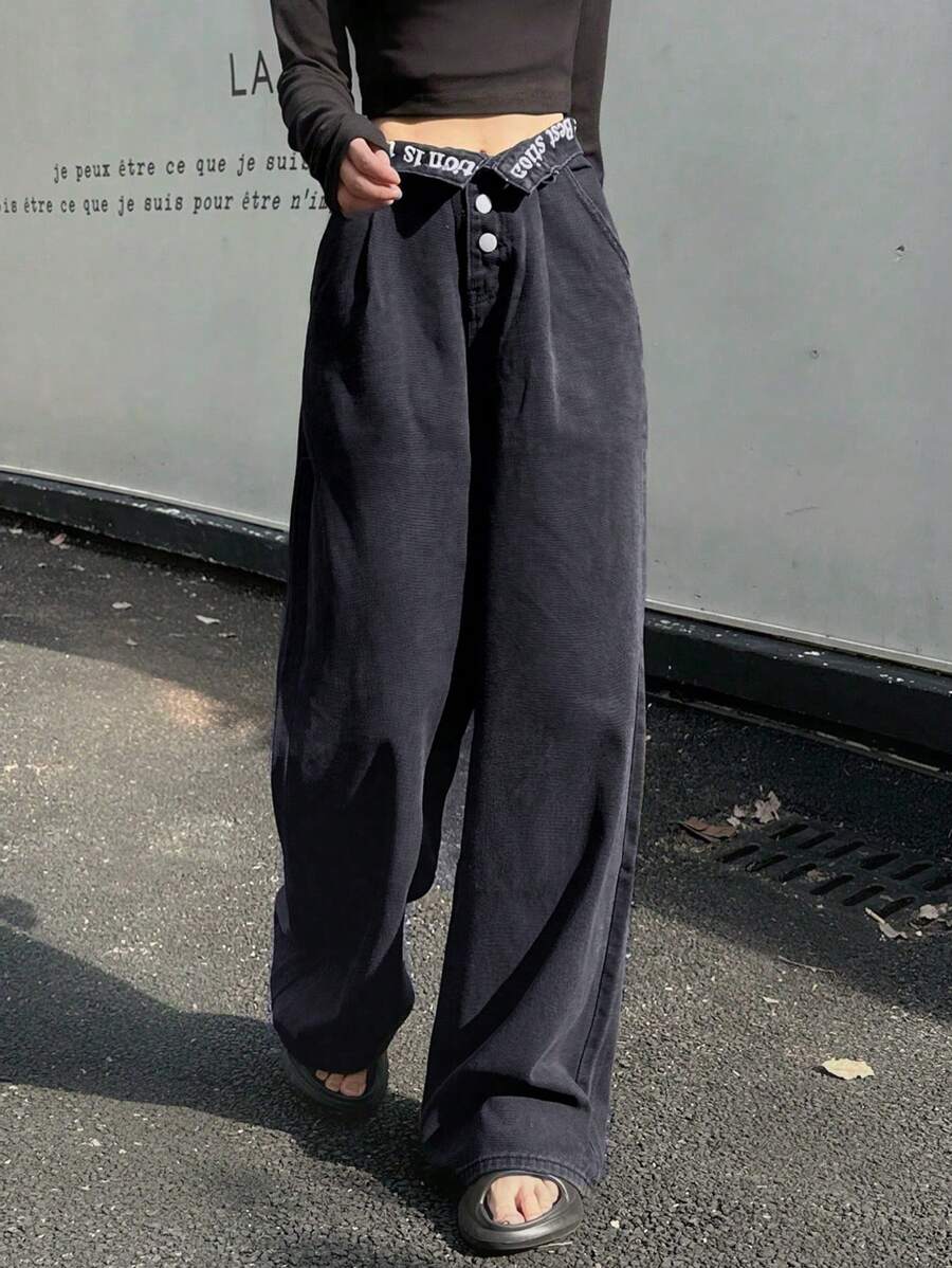 字母印花纽扣休闲阔腿牛仔裤，日常穿着