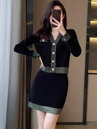 2 件时尚针织紧身裙套装，2024 年秋季