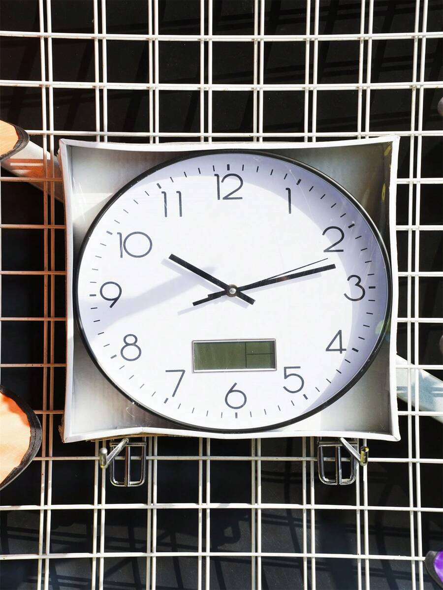 A 30CM Modern Simple Household Wall Clock Fashion Clock Silent Clock Glass Cover Light Luxury Restaurant Living Room Wall Clock - Clear Font - Multiple Colors Optional - Reasonable Color Matching - Clear Atmosphere - Core Caused By Every Second Counts - Three Metal Polished Hands - Needle Fine Every Second Counts