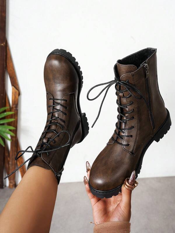 بوت تشيلسي الكاحل ذات السحاب الجانبي والرباط لموسم الخريف/الشتاء 2025، بوت خارجية كاجوال مريحة مزودة بسحاب للنساء. بوت نسائية عصرية متعددة الاستخدامات ذات رباط وطول متوسط الساق، إكسسوار لا غنى عنه في العطلات