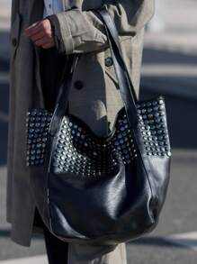 Bolso de moto vintage de moda para mujer, bolso de hombro de gran capacidad con remaches, mochila portátil adecuada para chicas, estudiantes universitarias, oficina, universidad, viajes, escuela, regreso a clases, bolso ligero y llamativo para el trabajo de las mujeres