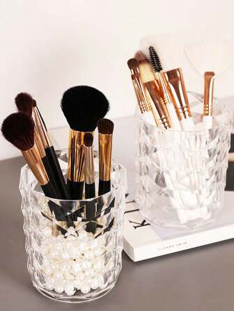 1pc Plastic Transparent Storage Box, Multi-Function Acrylic Storage Box, Desktop Pen Holder Makeup Brush Rack, Stationery Organization Storage Box, Makeup Brush Storage Box, Desktop Beauty Tool Cosmetic Storage Bucket, Lipstick Storage Box, Pen Holder, Brush Organizer, Desktop Organization Storage Box, Makeup Brush Storage Bucket, Back To School, Study Supplies, Cute Stationery, Campus Color, Stationery, Writing Pens, Makeup Brushes, Eyebrow Pencils (Excl. Stickers)