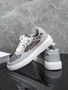 女士低帮舒适粉色时尚运动鞋，软底百搭休闲鞋，圆头舒适户外休闲鞋，女士时尚性感运动鞋，派对鞋，节日礼物，学生鞋，网球鞋 - 灰色豹紋 - 查看 4