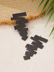 1 Pair Asymmetrical Geometric Pattern Retro Exaggerated Design Stud Earrings For Women - Black - View 4