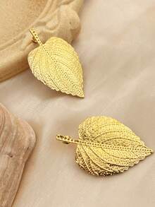 1 Cặp bông tai đinh tán lá phong bằng thép không gỉ mạ vàng 18K, thiết kế đơn giản thời trang, phù hợp với phụ nữ, thanh lịch cho tiệc, vũ hội, trang trí tiệc, phụ kiện trang sức chất lượng cao - Vàng - Xem 4