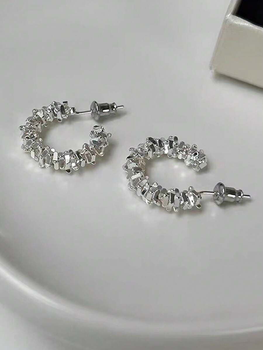 1 Pair S925 Sterling Silver Delicate Chrysanthemum Design Earrings, Unique Style Suitable For Women Daily, Date And Party Wear