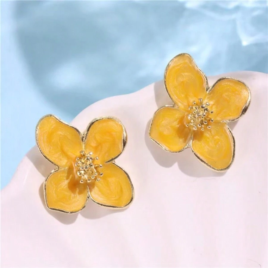 1 Pair Fashionable Hibiscus Inspired French Retro Glazed Yellow Flower Drop Earrings, Versatile Floral Ear Studs Accessories Valentines,Mom,Mother,Mother's Day,Gift - Yellow - View 1