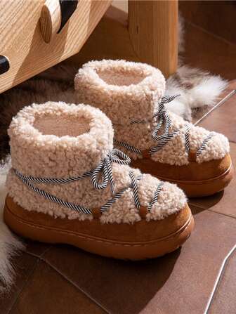 女士雪地靴，2024 年秋冬新款，保暖内衬，厚实，保暖，圆头，系带，高帮，校园风格，优雅，可爱，时尚，百搭女士雪地靴，适合冬季室内安静穿着，保暖内衬高帮中筒毛绒靴，超厚时尚皮草靴，户外防寒女士蓬松鞋，时尚女士中筒靴
