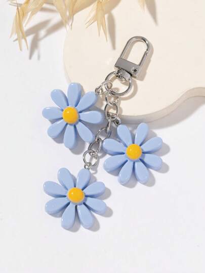 1pc Pale Blue Daisy Flower Charm Decorative Pendant For Bags Christmas Gifts Gift Thanksgiving Christmas Decor Winter Gifts For Women