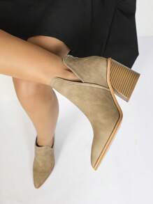 2024新款法式短靴女秋冬英伦风靴子裸色踝靴粗跟高跟尖头拉链西部靴 - 米色 - 查看 6