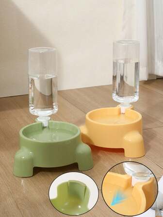 1 件适用于猫狗的自动宠物饮水器，全自动猫饮水器，配备大容量重力宠物饮水器，配有防滑支架和室内猫水碗，防滑、防倾倒、倾斜，适用于保护猫狗的颈部，无需电池 - 旅行和家庭使用的理想选择，让您的宠物保持水分充足！