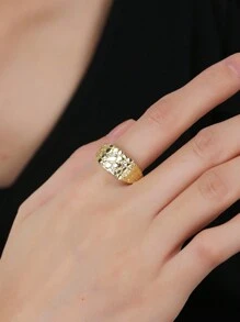 1pc Minimalist Textured Gold Geometric Square Pattern Ring, Unisex, New Release, Suitable For Holiday Wear - ring - View 1