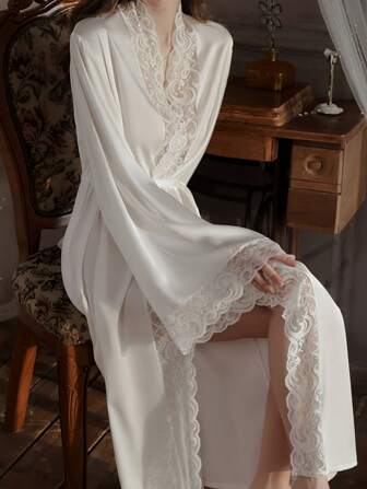 QING ROU Women's White Elegant Satin Robe. Soft Lace Trim, Flared Long Sleeve Robe Waist Tie. Silky Comfortable For Home Use, Fall, Winter