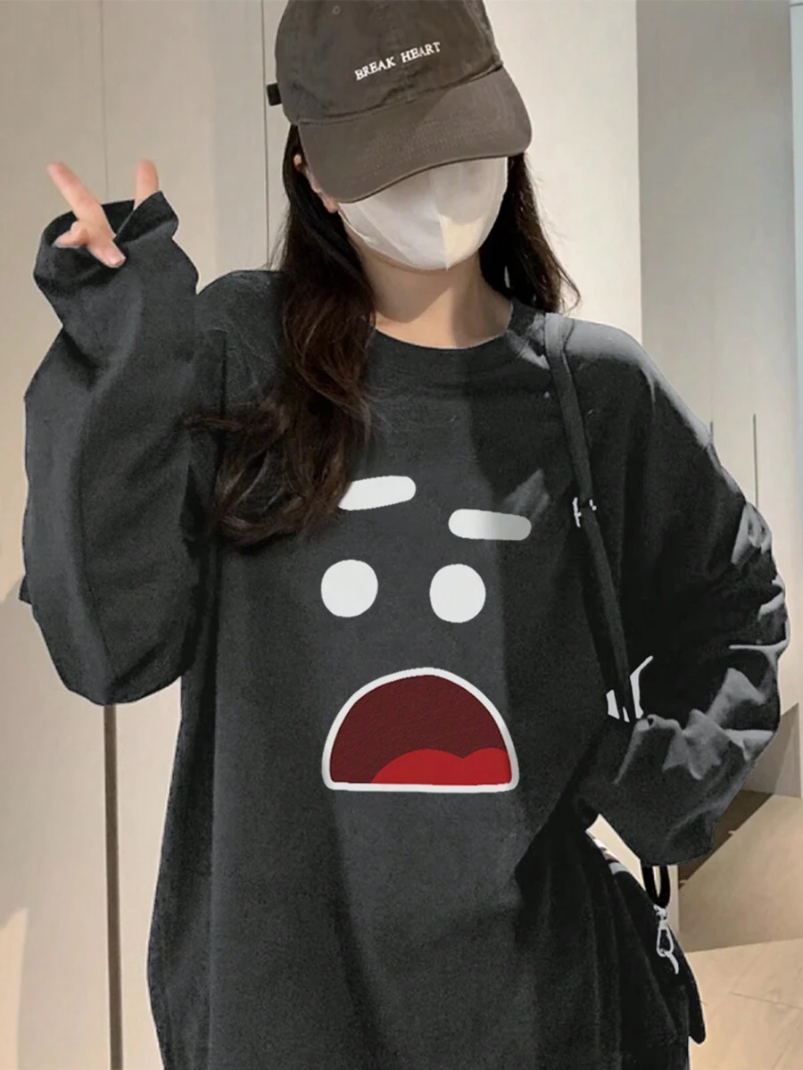 全新秋冬圆领酷炫图案印花休闲可爱女孩 T 恤上衣