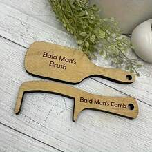 1 pezzo/2 pezzi Spazzola per uomo calvo, pettine divertente di legno senza peli né denti, attrezzo per la cura dei calvi divertente, pettine divertente per calvi, lucidante e spazzola per testa pelata, regalo divertente per adulti calvi, pettine di legno/spazzola per capelli senza setole, regalo per amici con capelli radi o calvizie Biteatey - Multicolore - Visualizzare 5
