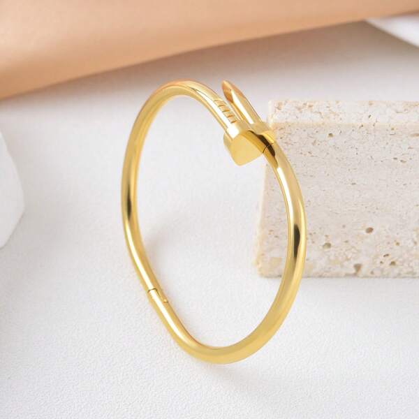 Fashionable New Steel Nail Heart-Shaped Buckle Four Leafs Stainless Steel Bracelet For Men And Women Daily Wear Holiday Gifts