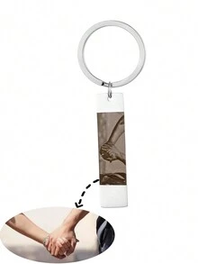 个性化简约情侣旅行手牵手照片雕刻不锈钢圆形钥匙扣，周年纪念、圣诞节、感恩节的感性珠宝礼物 - 銀色 - 查看 2