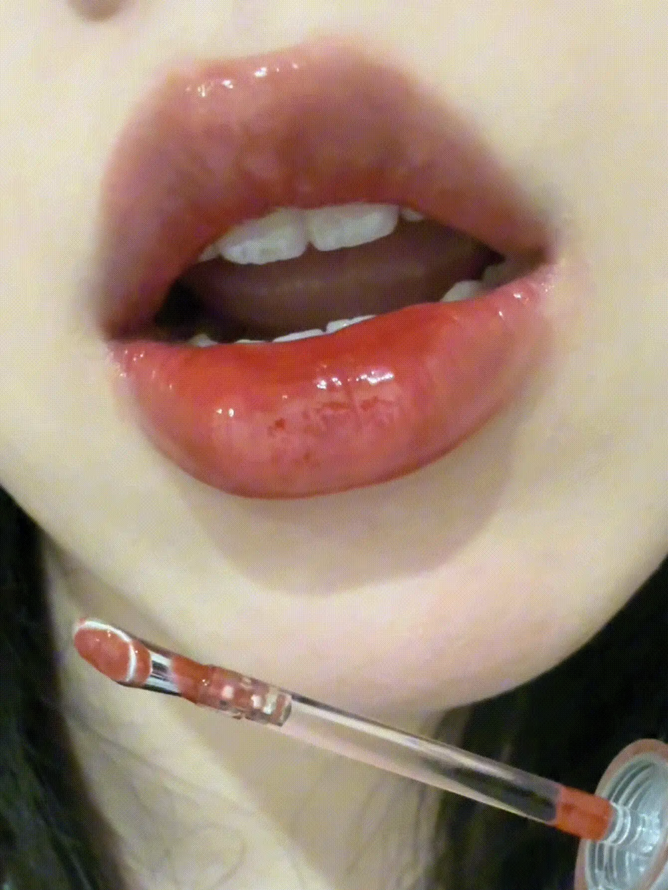 JUDYDOLL 水感唇釉 2.4g 冰鐵水光唇精華 鏡面唇釉 顯色護唇 不沾杯 適合個人使用、送禮、新手、海灘、旅行、假期、約會、學校、工作 - 06 苦蕎茶 - 查看 2