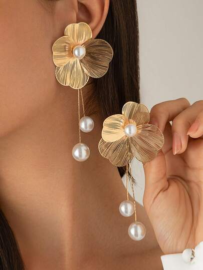 1 对时尚优雅创意仿珍珠 3D 银杏叶和花朵吊坠耳环，百搭日常佩戴配饰，送给女朋友、姐妹、生日礼物（珍珠生产过程中可能会有轻微痕迹，正常现象）