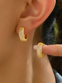1 Paar klassische Zirkonia Creolen Ohrringe Damenschmuck für Frauen 925 Sterling Silber vielseitige Ohrringe Edel Schmuck Geschenke für Mädchen für den täglichen Gebrauch, Verabredungen, Dekoration für Abschlussball und Partys