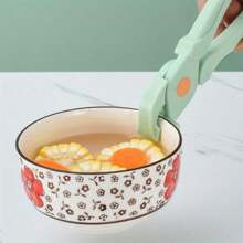 1 Pc Dish Lifting Clamp, Hot Pot Tong, Dish Gripper, Heat Resistant Pizza Tray Clamp, Hot Dish Clip, Hot Pot Gripper, Kitchen Cooking Tong, Pot Mat, Kitchen Barbecue Picnic Microwave Air Fryer Pan Clamp, Small Kitchen Tool, Kitchen Supplies
