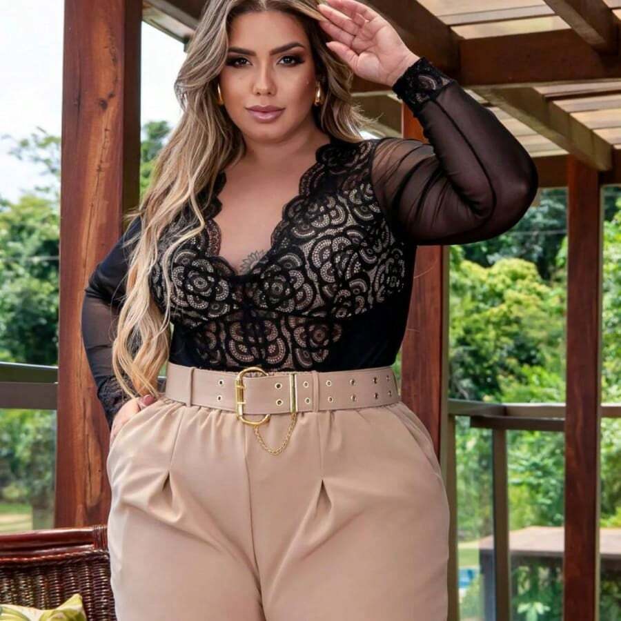 Plus Size Lace Bodysuit With Long Sleeves In Tulle And Padded Bra - Black and White - View 1