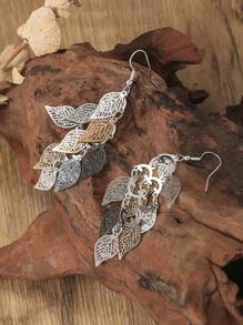 1 paire de boucles d'oreilles coréennes à la mode, vintage, de couleur aléatoire, avec feuilles ajourées et pendentifs à franges pour femmes - Correspondance des couleurs or et argent - Voir 4