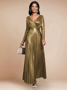 Plunge Neck Pleated Hem Metallic Dress - Gold - View 3