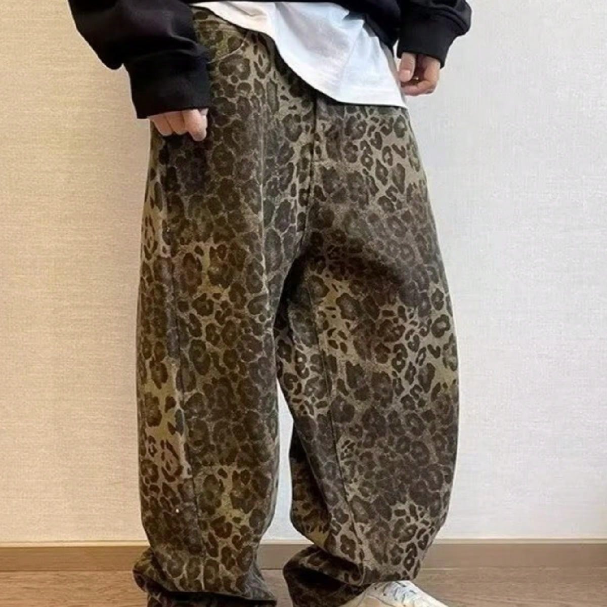 Pantalones vaqueros de hombre con estampado de leopardo, pantalones rectos sueltos de moda retro casual, estilo grunge
