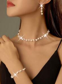 1条项链+1对耳环+1条手链，优雅钻石珍珠首饰套装，适合女性日常佩戴、婚礼、派对及其他场合。 - 白色 - 查看 2