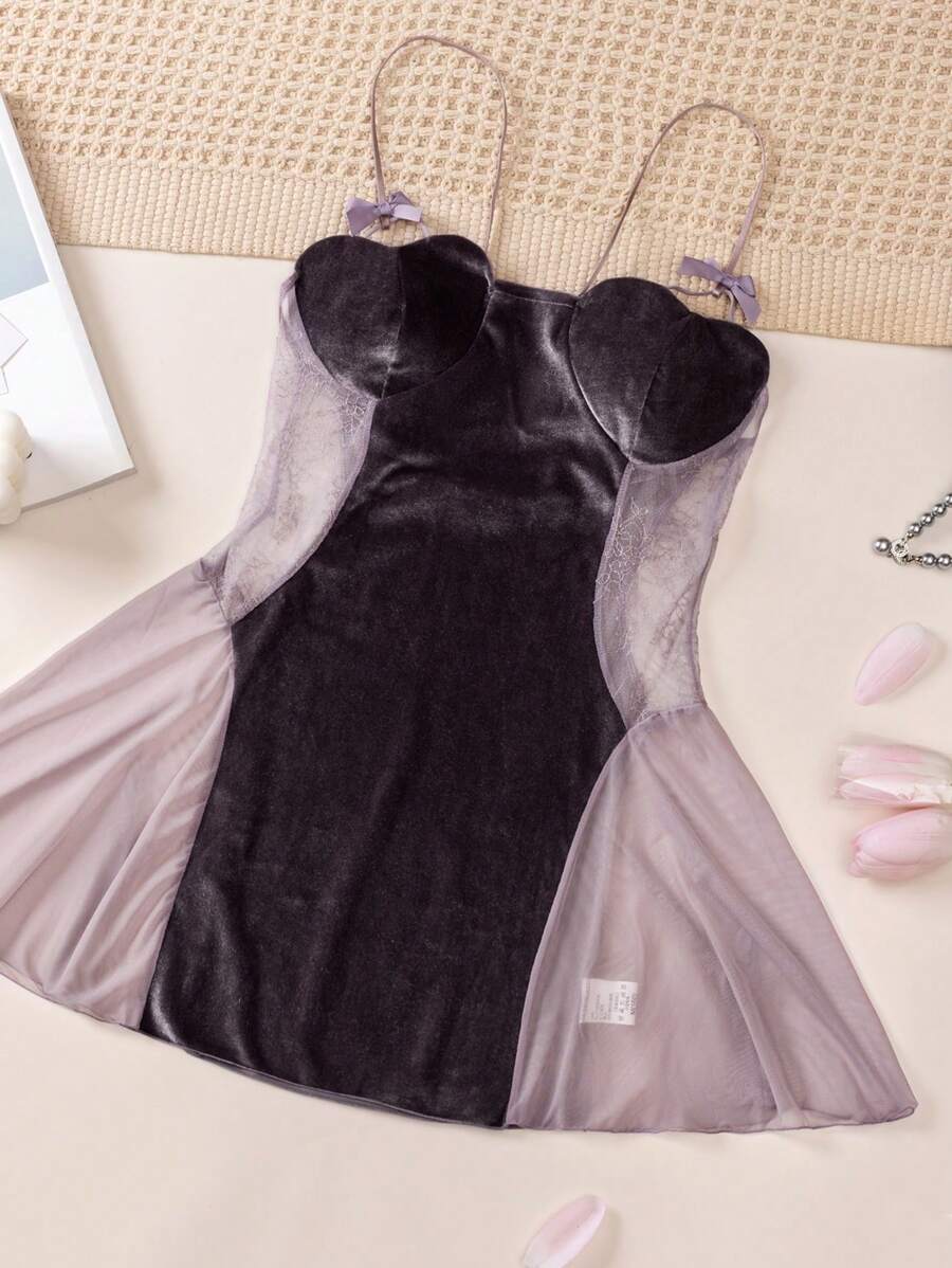 قطعة واحدة من ملابس داخلية من الفمواس داخلية طويلة من القطيفة على شكل قلب كبير، ليلي من جاكار مخمل نصف شفاف - الأرجواني - مشاهدة 1